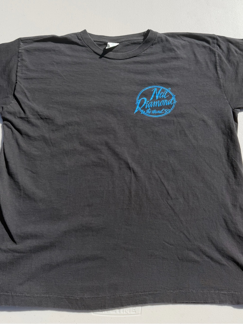 Vintage 1993 Neil Diamond In The Round Tour Concert Band Tee T-Shirt - Men’s XL
